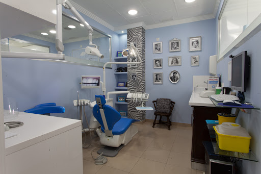 Centro Dental Cámara en Maracena