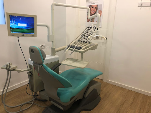 Ocaña Albert Clínica Dental en La Pobla de Vallbona