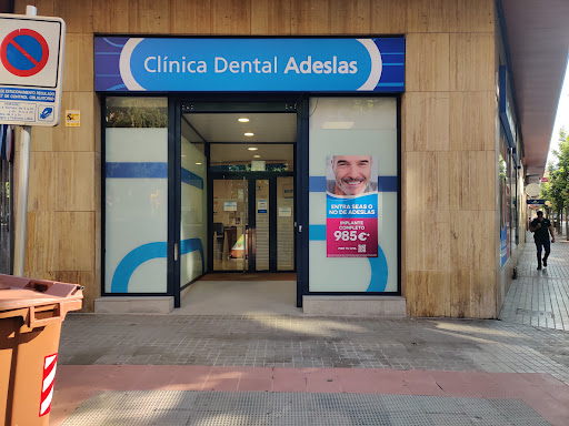 Clínica Dental Adeslas en Huesca